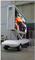 Camión de la calle que hace publicidad de la cartelera llevada móvil alto brillo